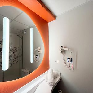 Habitación Estándar con 2 Camas Individuales